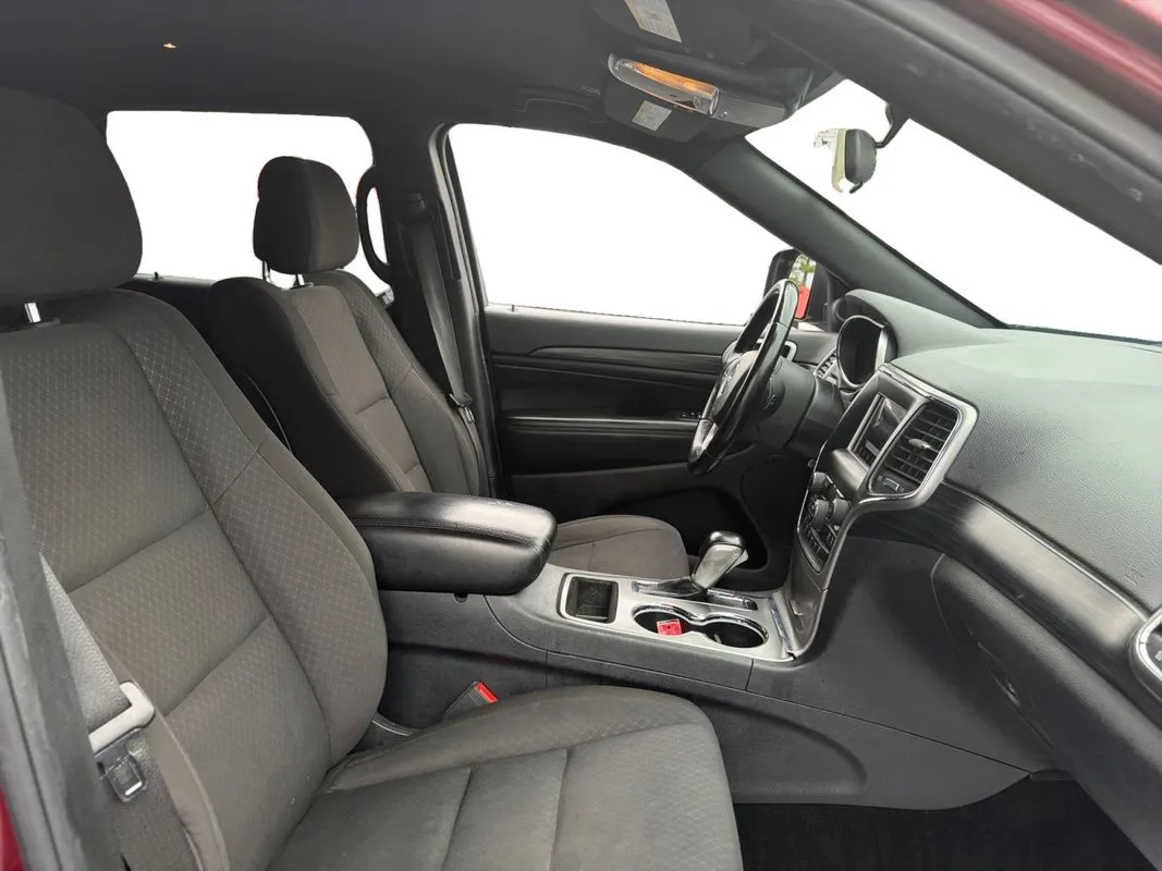 Jeep Grand Cherokee photo 15