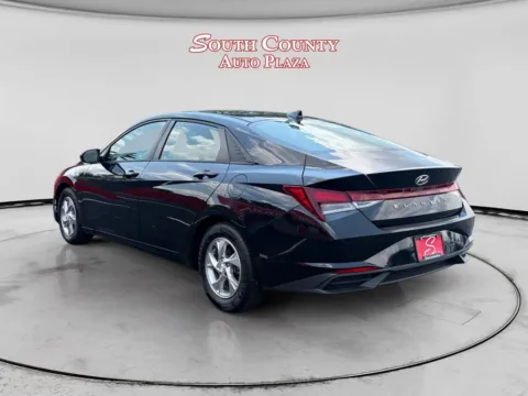 Another view of 2021 Hyundai Elantra SE for sale in St. Louis, MO at South County Auto Plaza