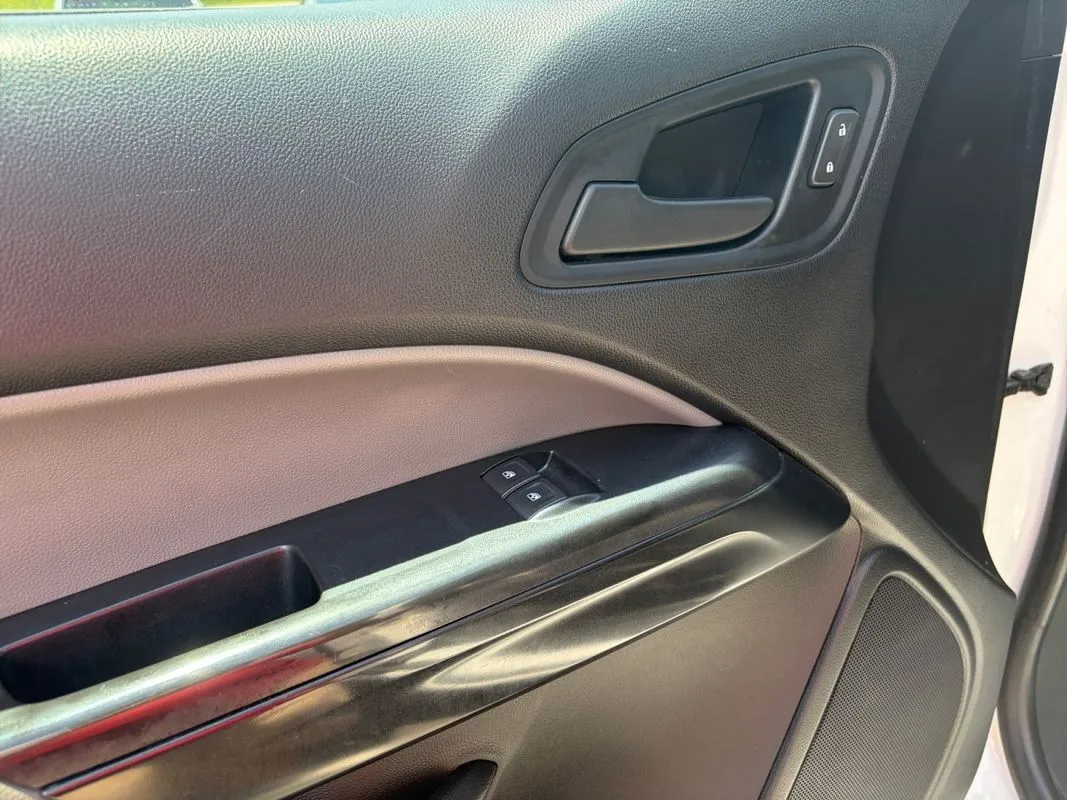 Chevrolet Colorado photo 16