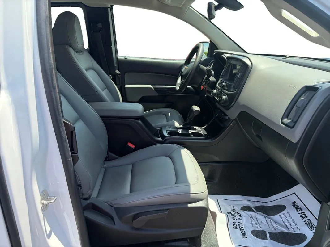 Chevrolet Colorado photo 15