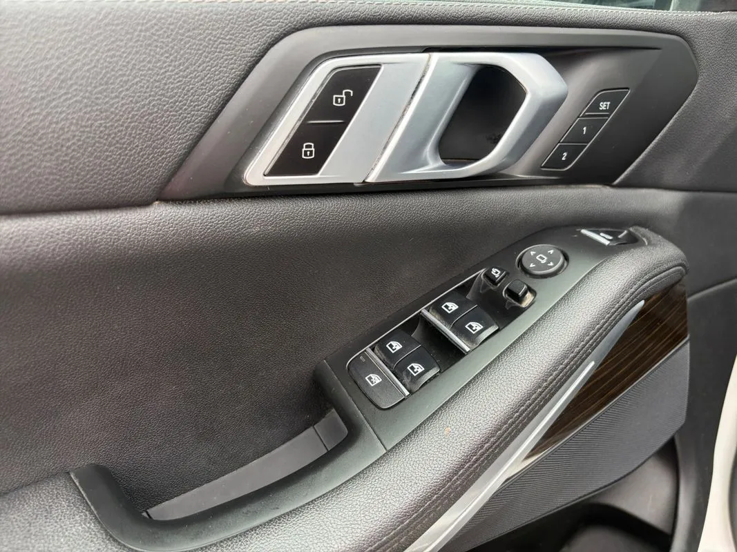 BMW X5 photo 17