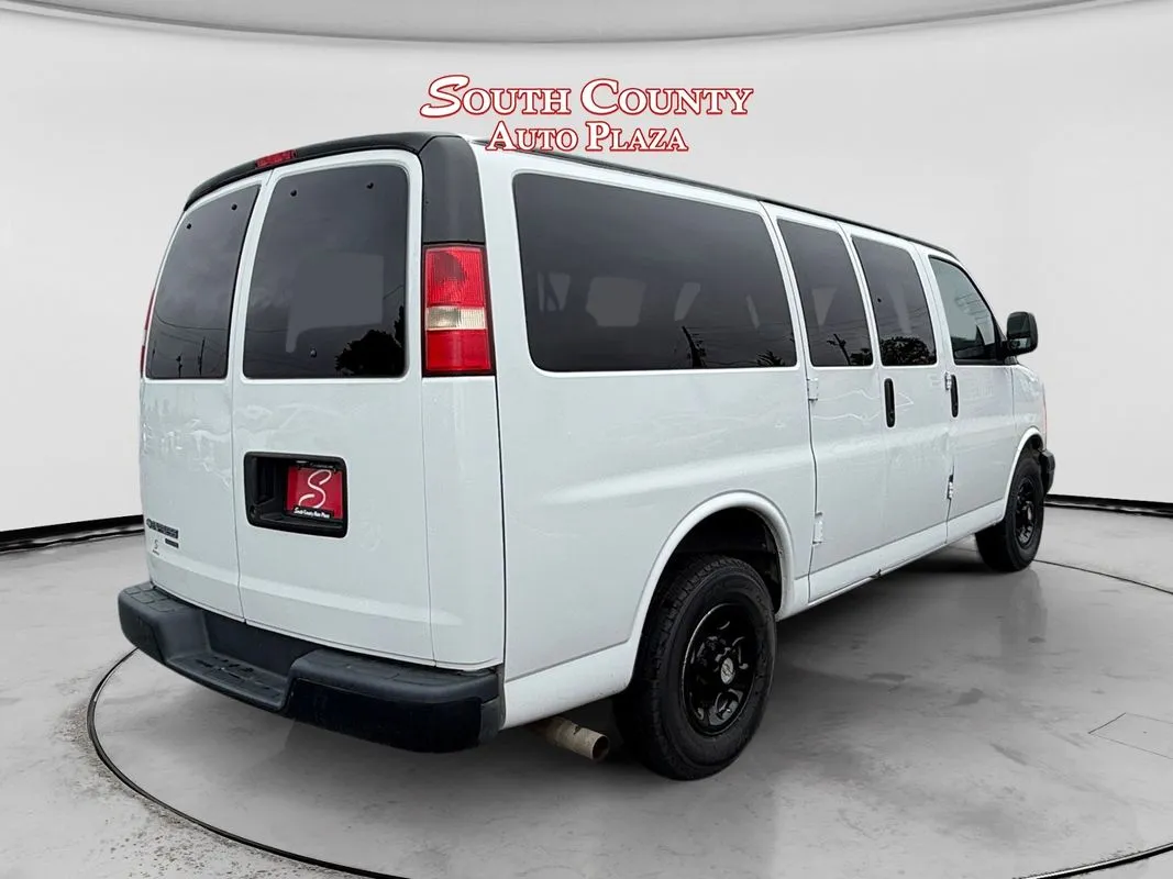 Chevrolet Express photo 5