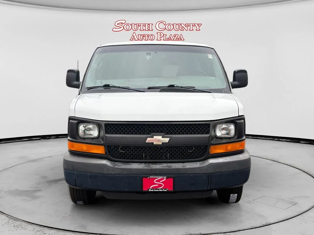 Chevrolet Express photo 8