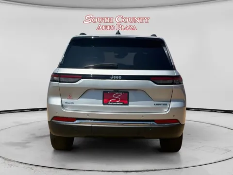 More photos of 2023 Jeep Grand Cherokee Limited 4x4 at South County Auto Plaza, MO