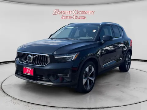 Black 2024 Volvo XC40 B5 Plus Bright Theme for sale in St. Louis, MO