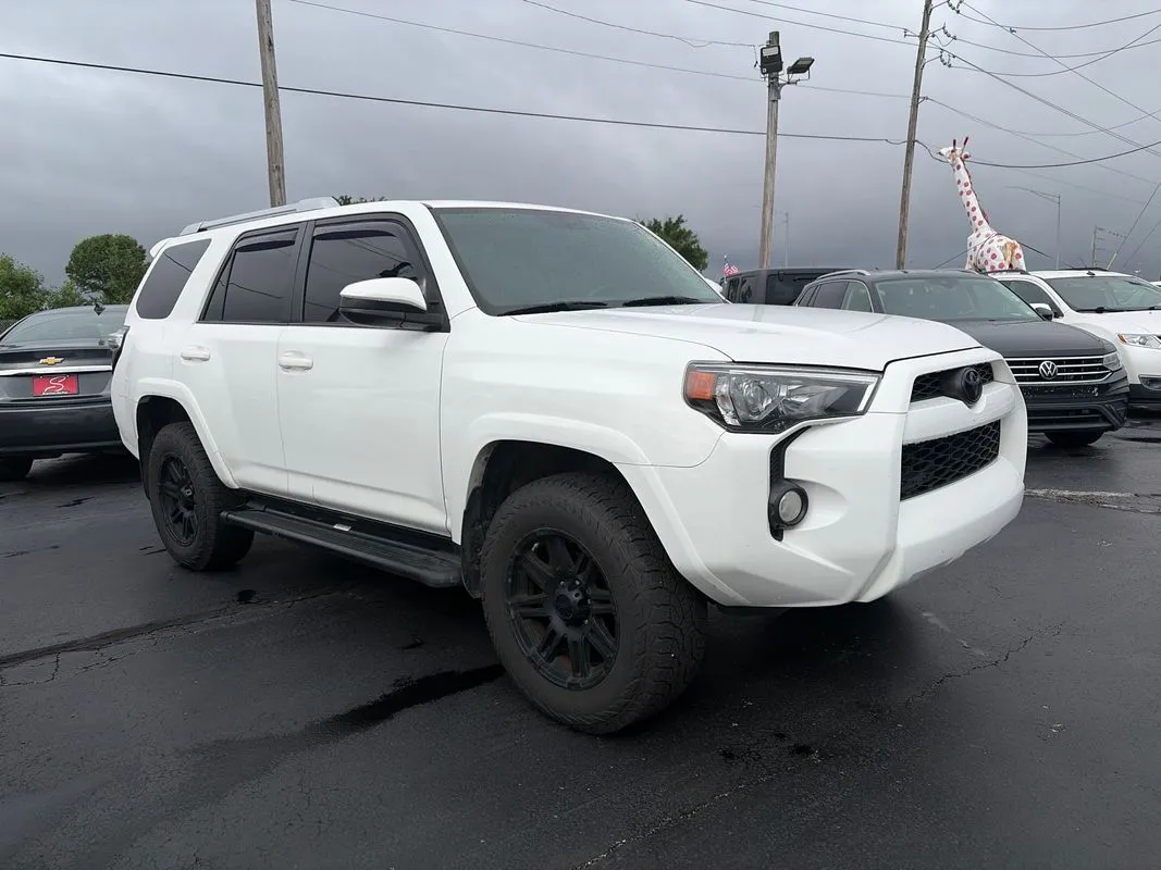 2018 Toyota 4Runner SR5 for sale in St. Louis, MO