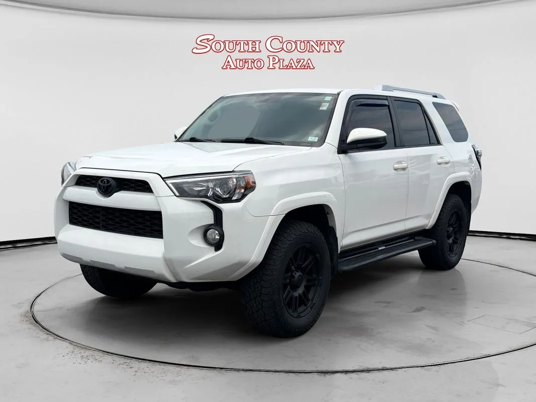 White 2018 Toyota 4Runner SR5 for sale in St. Louis, MO