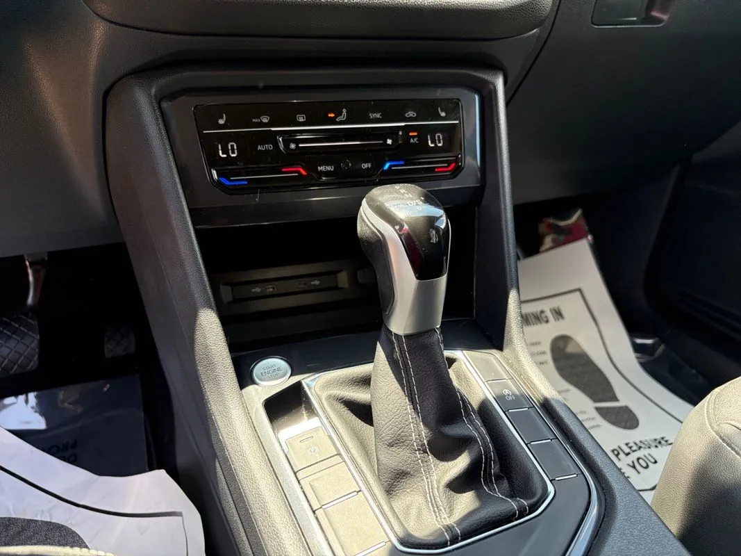 Volkswagen Tiguan photo 12