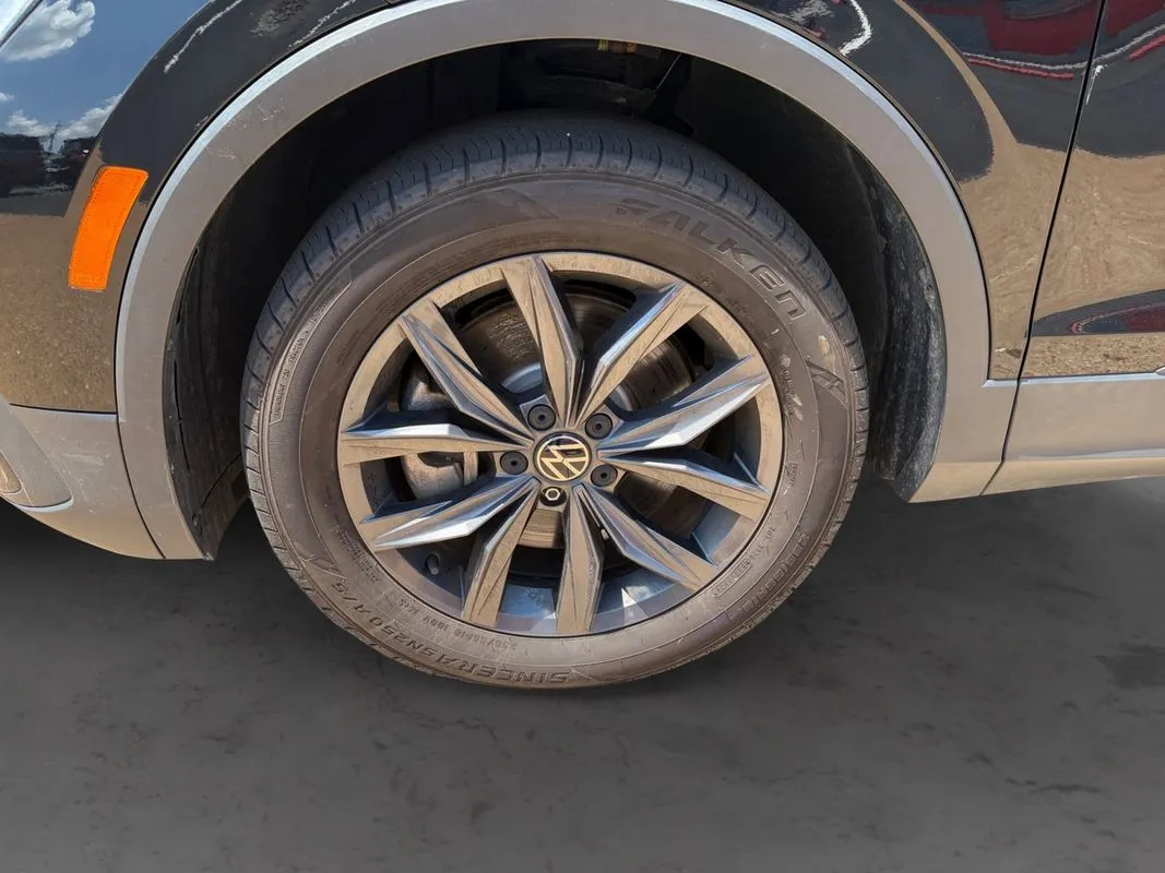 Volkswagen Tiguan photo 9