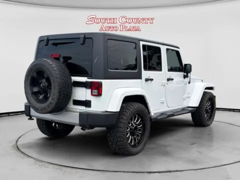 More photos of 2017 Jeep Wrangler Unlimited Sahara at South County Auto Plaza, MO