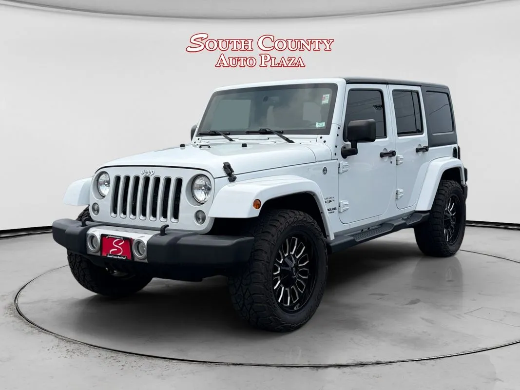 White 2017 Jeep Wrangler Unlimited Sahara for sale in St. Louis, MO
