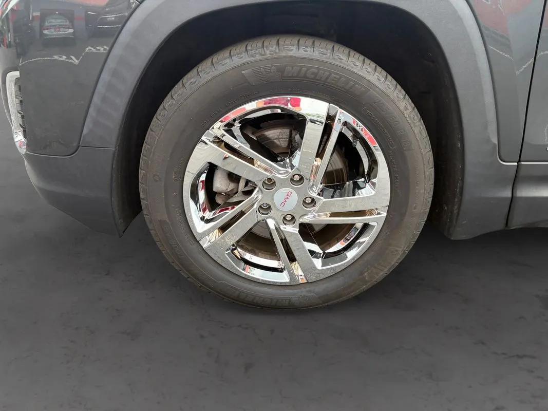 GMC Terrain photo 9