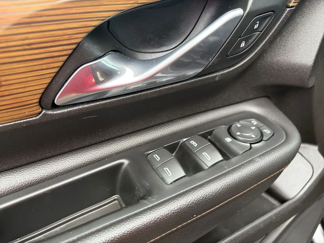 GMC Terrain photo 16