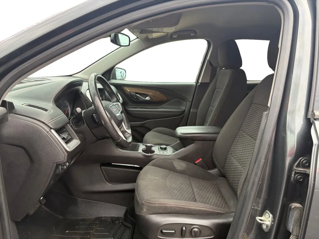 GMC Terrain photo 10