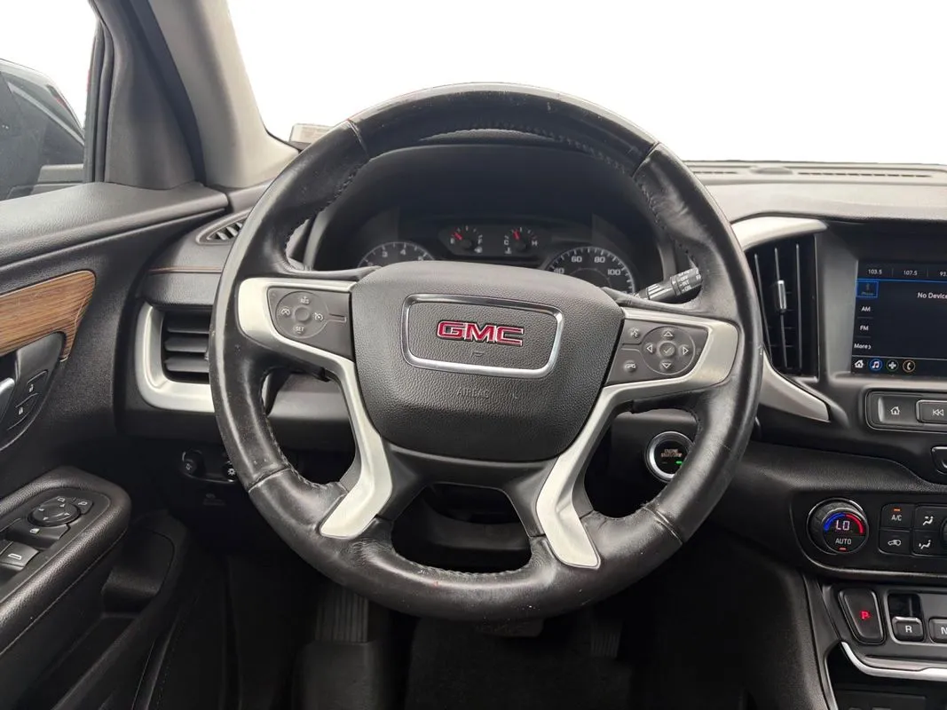 GMC Terrain photo 11
