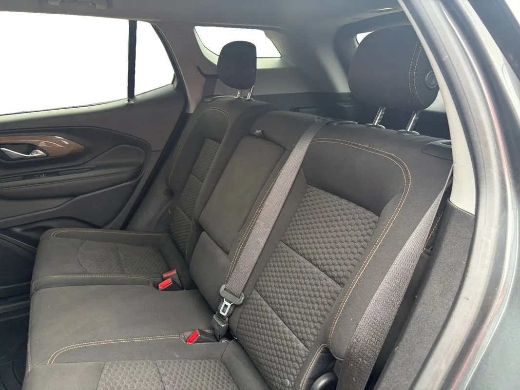 GMC Terrain photo 13
