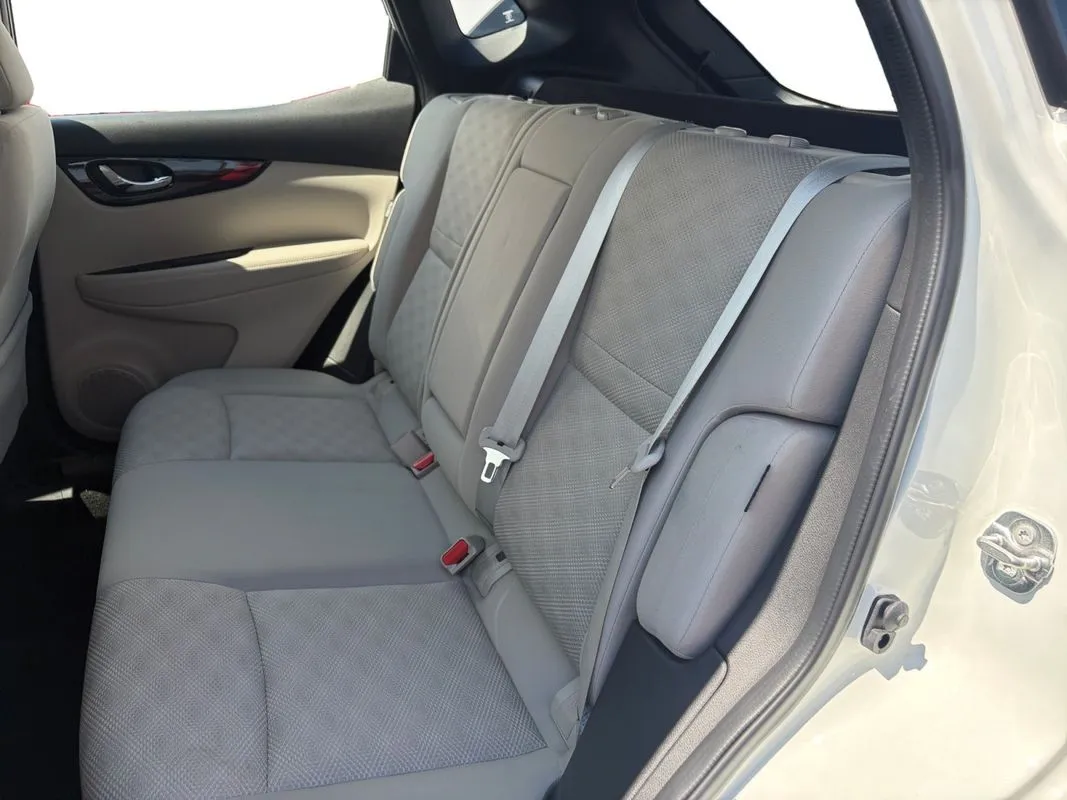 Nissan Rogue Sport photo 12