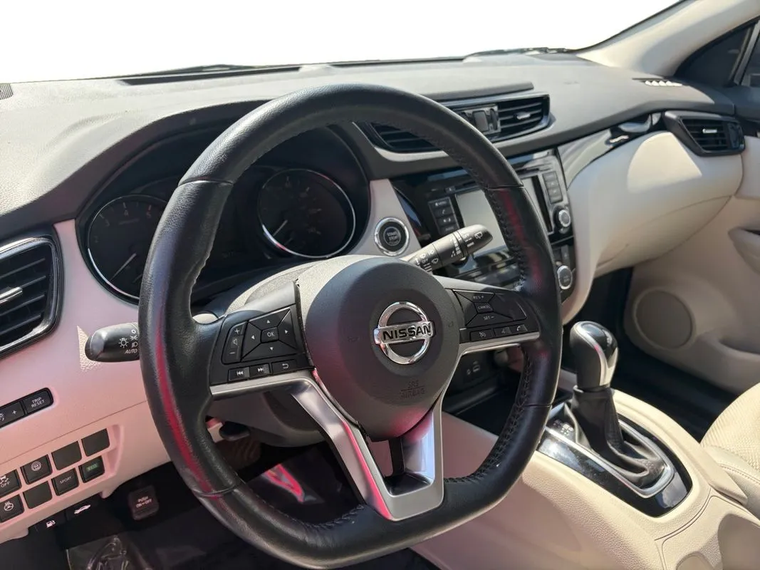 Nissan Rogue Sport photo 10