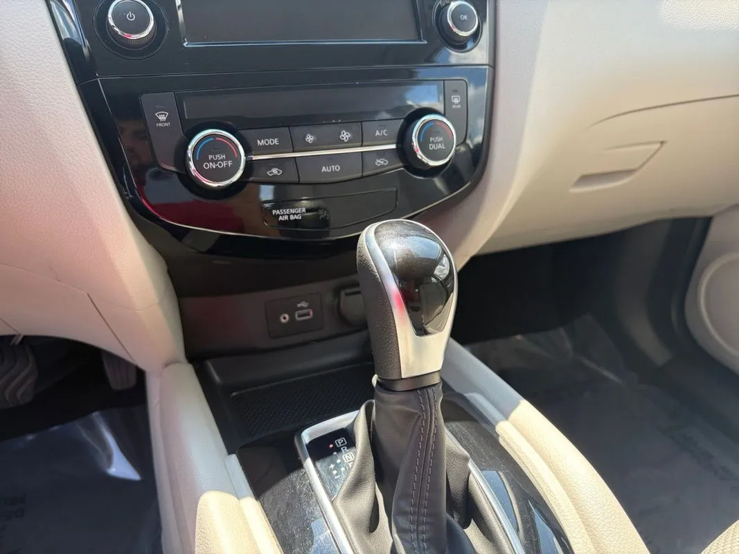 Nissan Rogue Sport photo 11