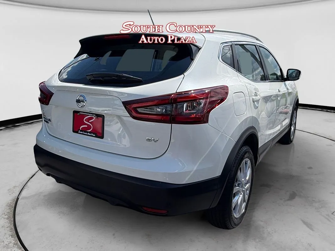 Nissan Rogue Sport photo 5