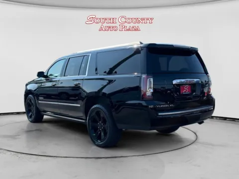 Another view of 2018 GMC Yukon XL Denali for sale in St. Louis, MO at South County Auto Plaza