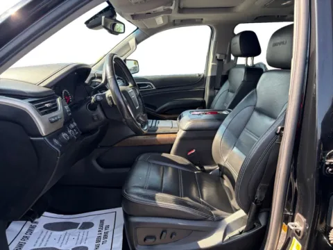 Another view of 2018 GMC Yukon XL Denali for sale in St. Louis, MO at South County Auto Plaza