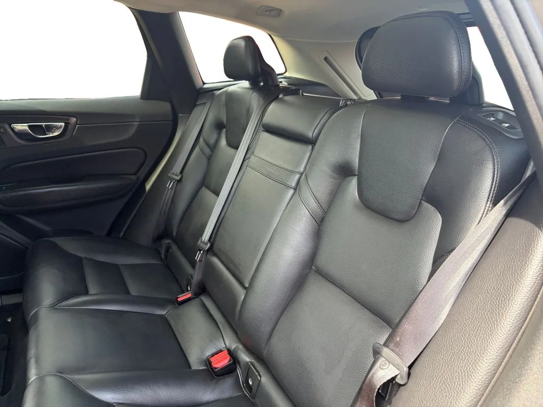 Volvo XC60 photo 13
