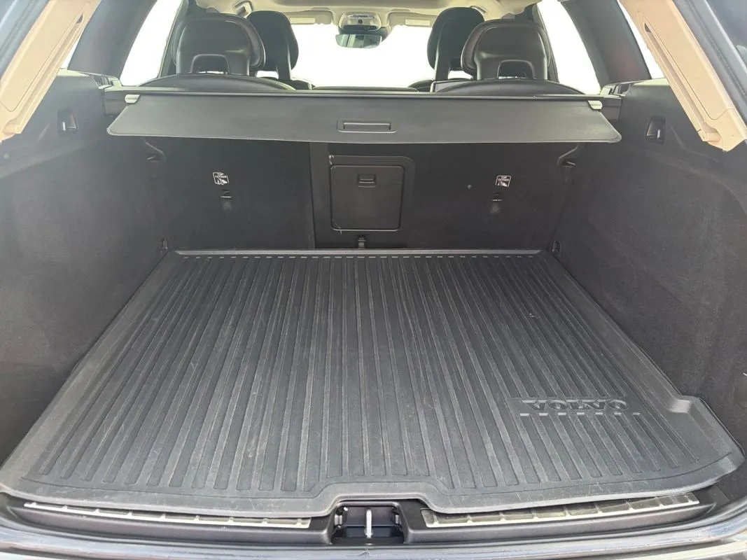 Volvo XC60 photo 19