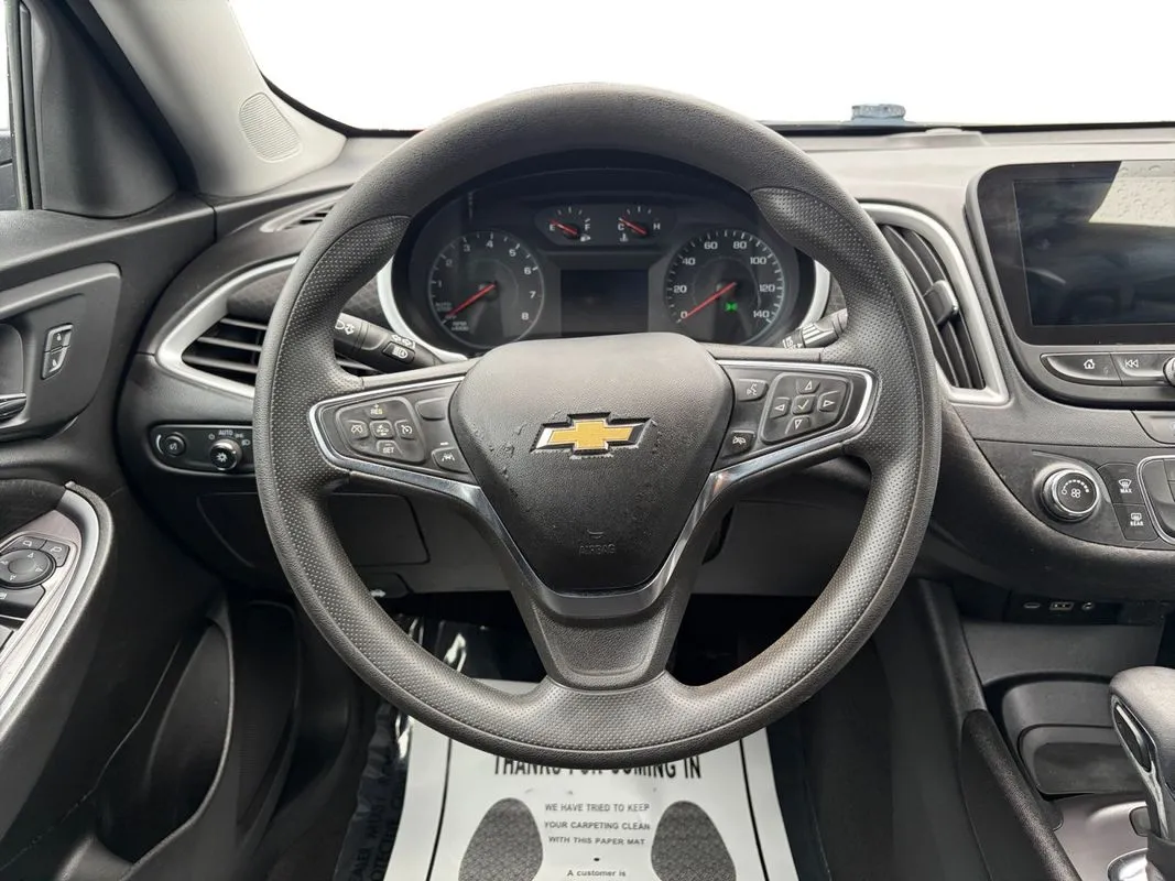 Chevrolet Malibu photo 11