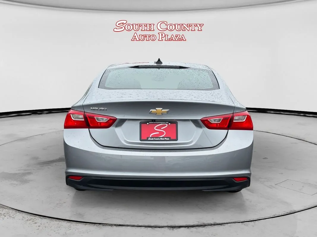 Chevrolet Malibu photo 4