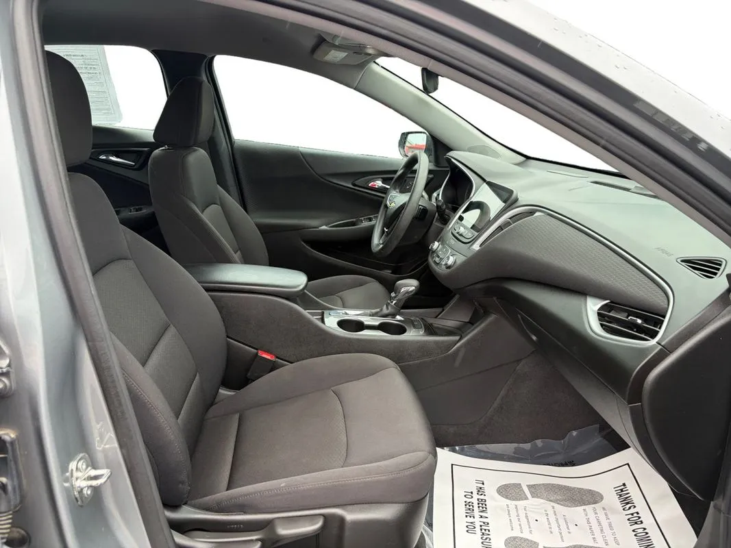 Chevrolet Malibu photo 15