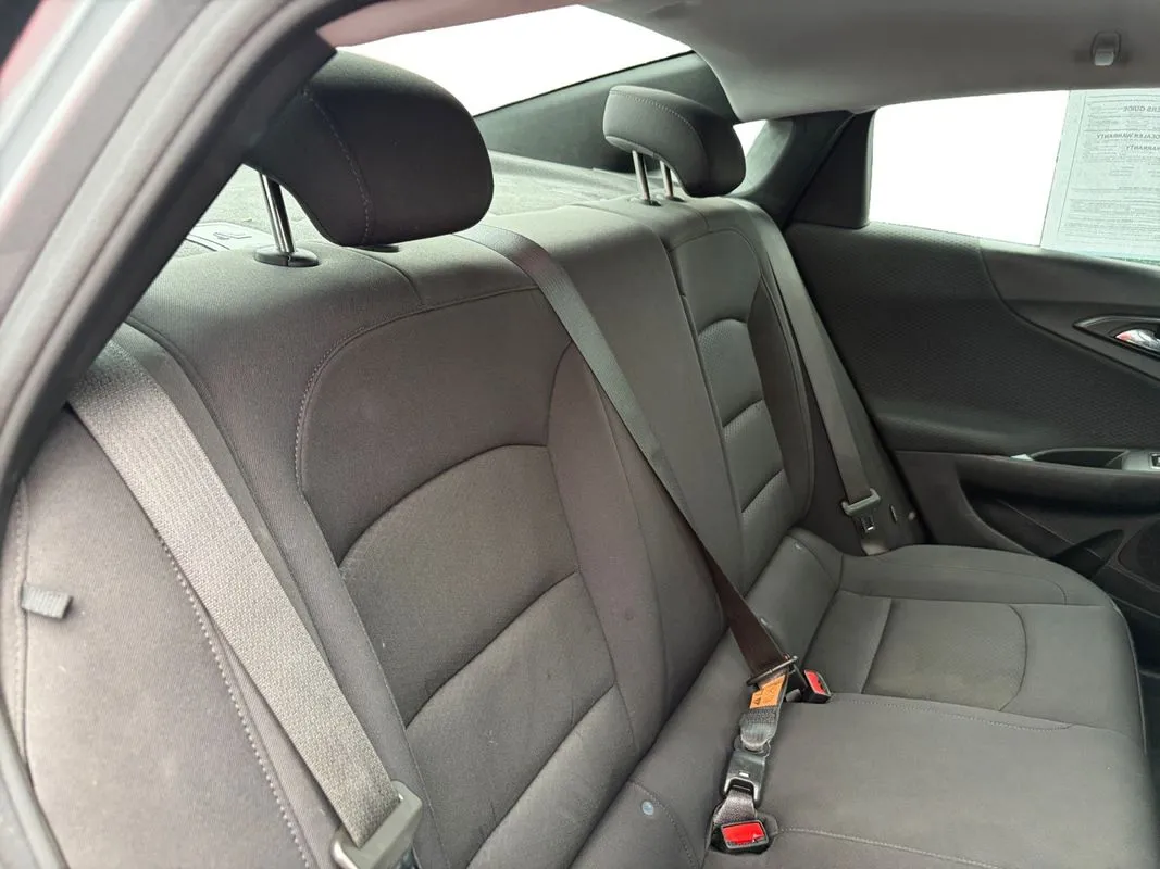Chevrolet Malibu photo 17
