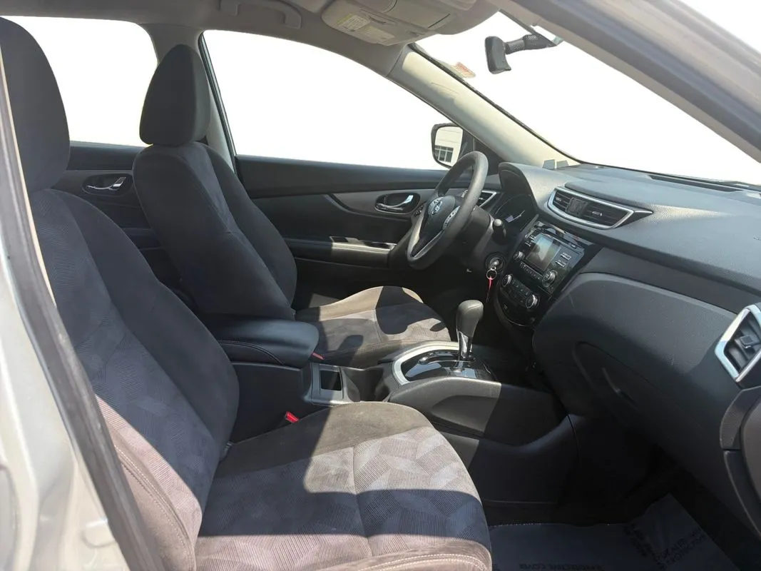 Nissan Rogue photo 15