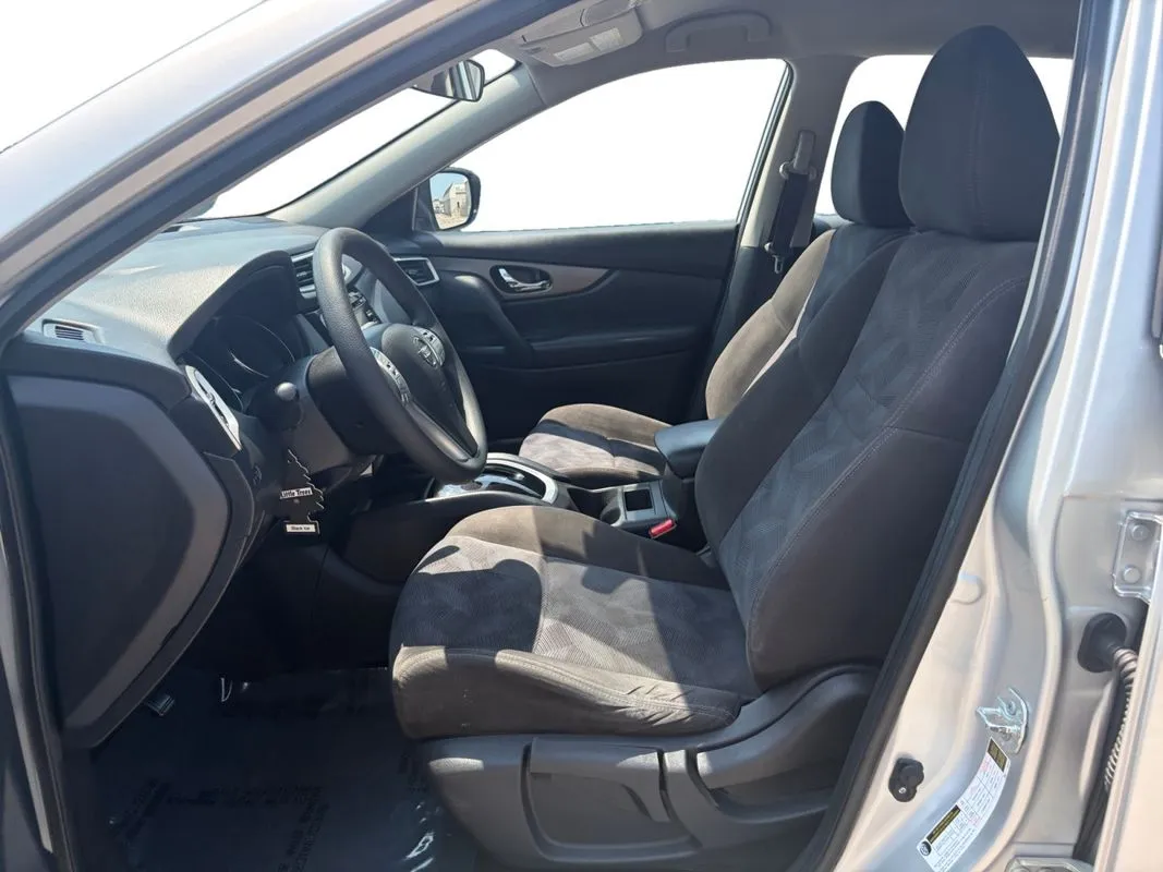 Nissan Rogue photo 10