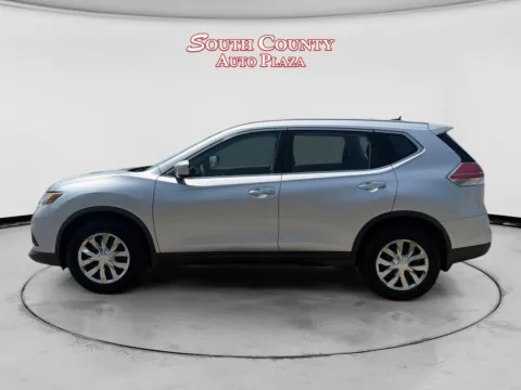 Photos of 2015 Nissan Rogue S for sale in St. Louis, MO at South County Auto Plaza