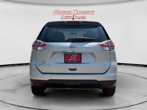More photos of 2015 Nissan Rogue S at South County Auto Plaza, MO
