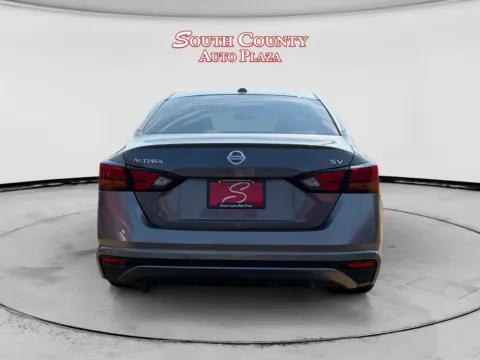 More photos of 2021 Nissan Altima SV FWD at South County Auto Plaza, MO