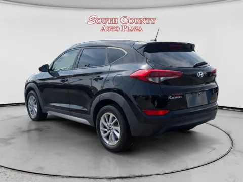 Another view of 2017 Hyundai Tucson SE for sale in St. Louis, MO at South County Auto Plaza
