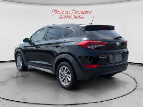 Another view of 2017 Hyundai Tucson SE for sale in St. Louis, MO at South County Auto Plaza