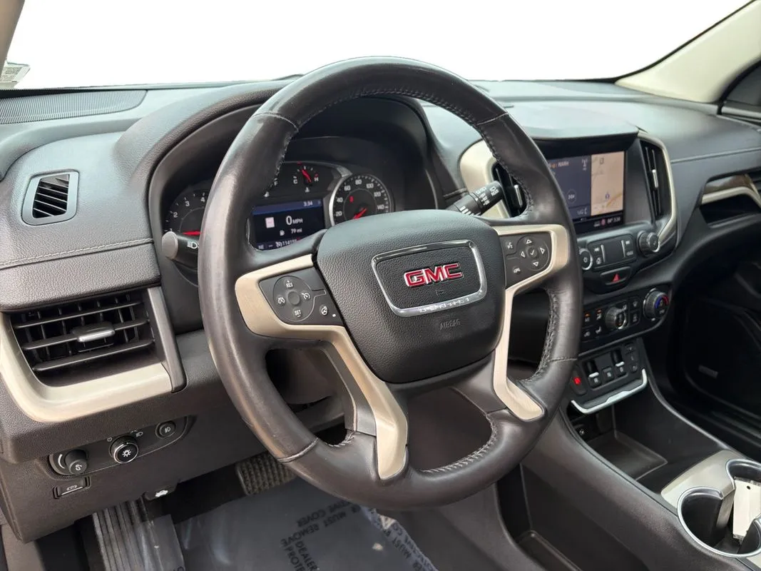 GMC Terrain photo 11