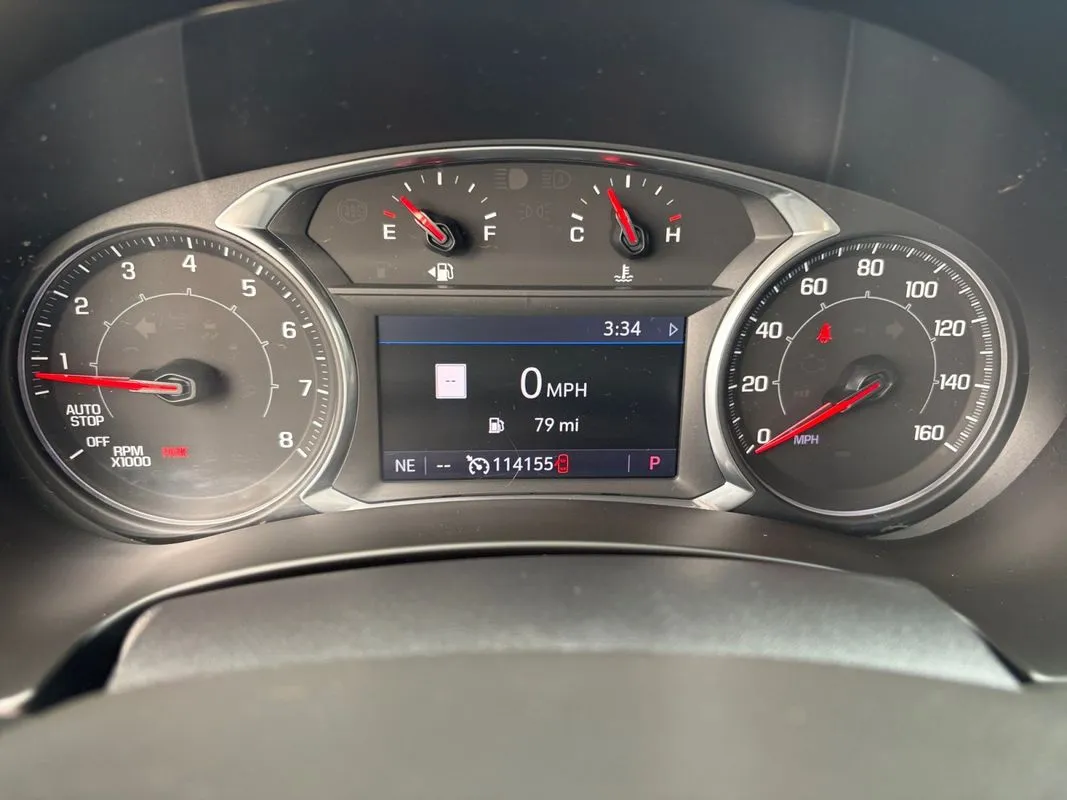 GMC Terrain photo 16