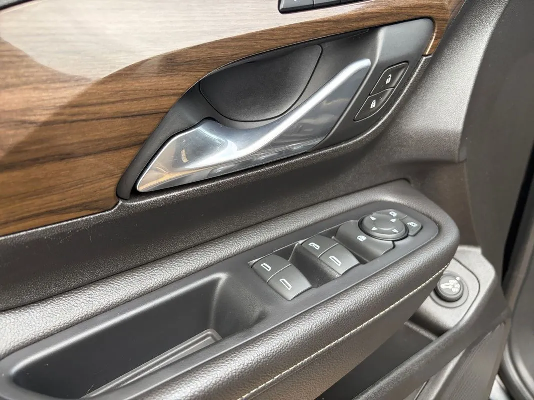GMC Terrain photo 17