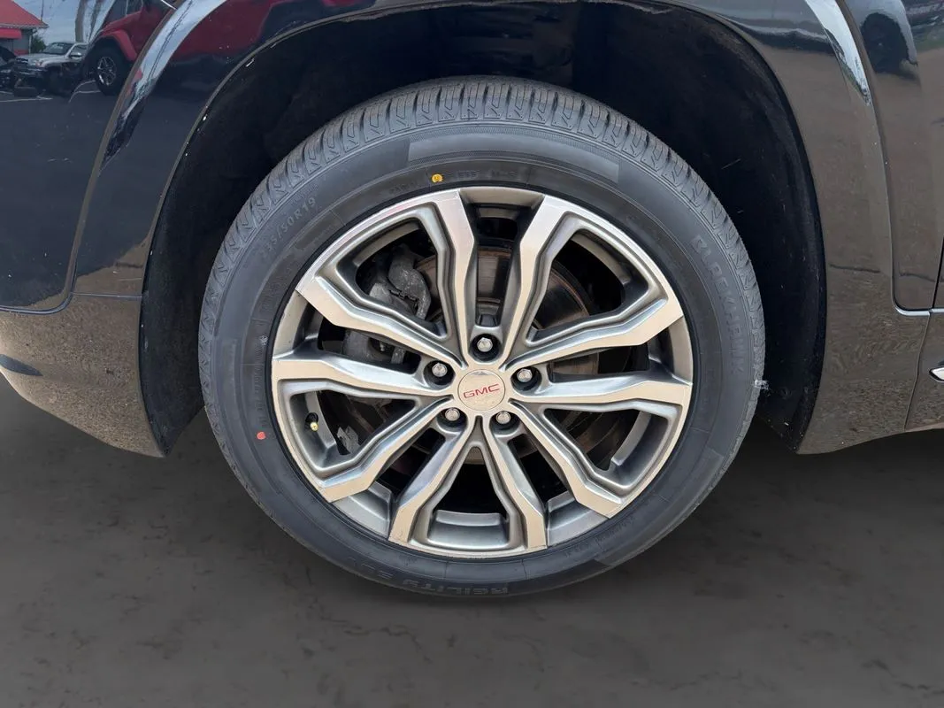 GMC Terrain photo 9