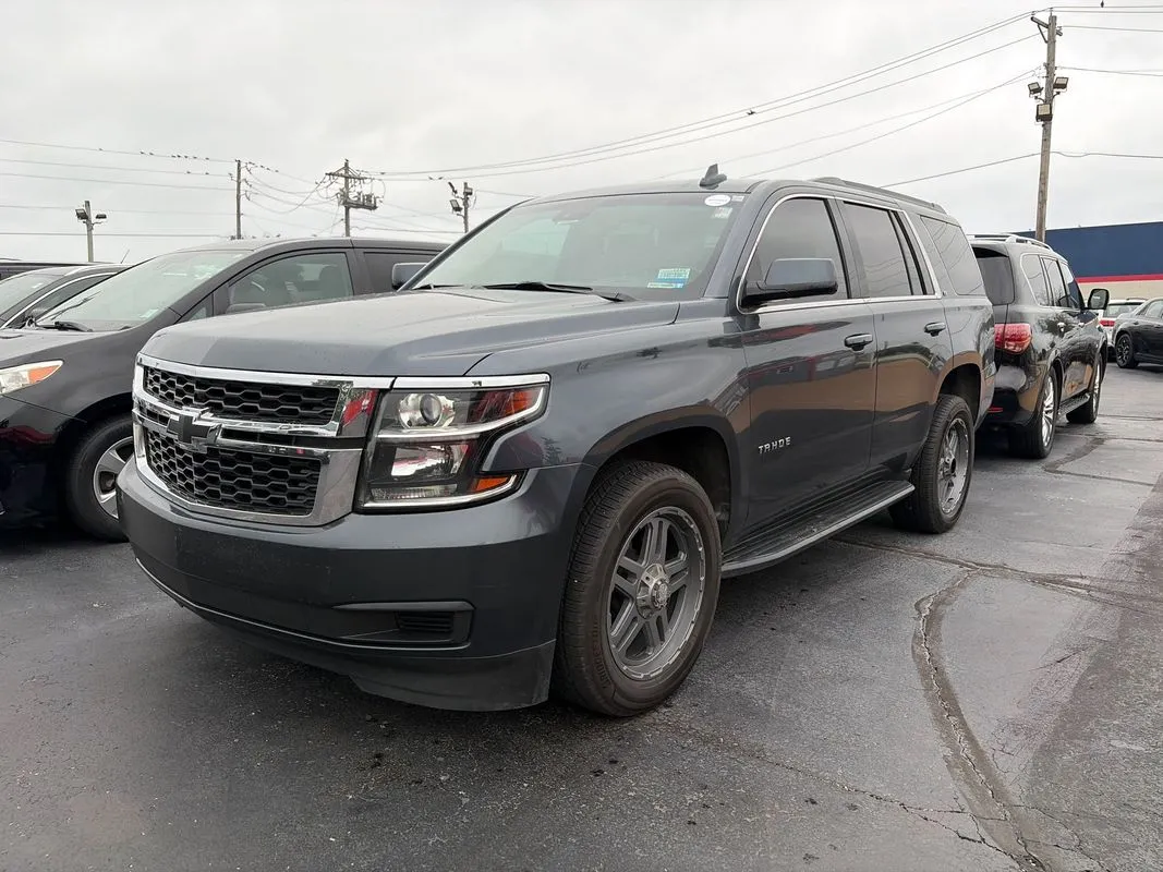 Blue 2019 Chevrolet Tahoe LT for sale in St. Louis, MO