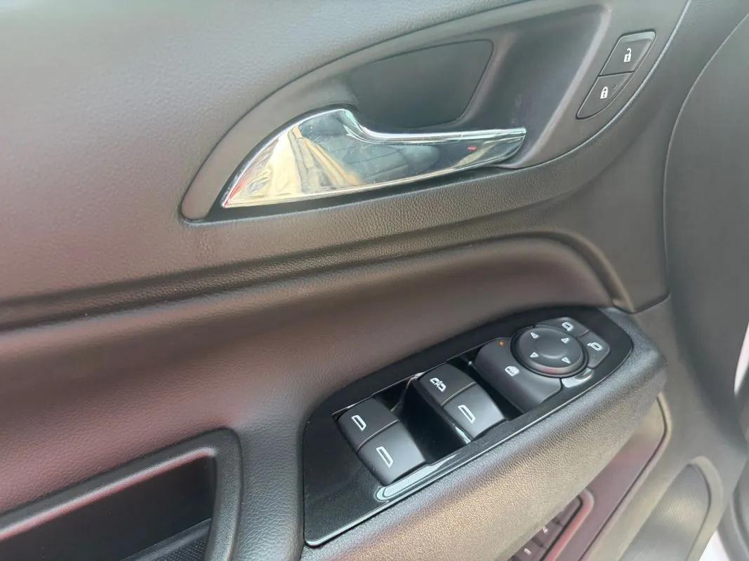 Chevrolet Equinox photo 17