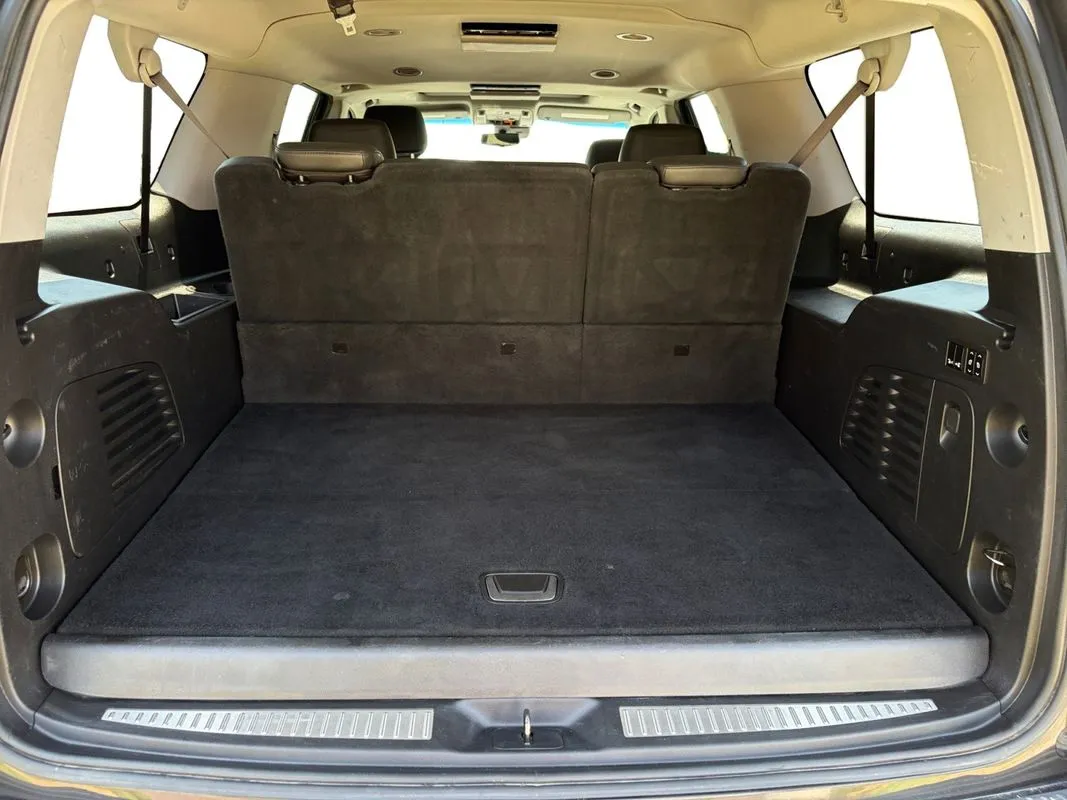 Cadillac Escalade ESV photo 19