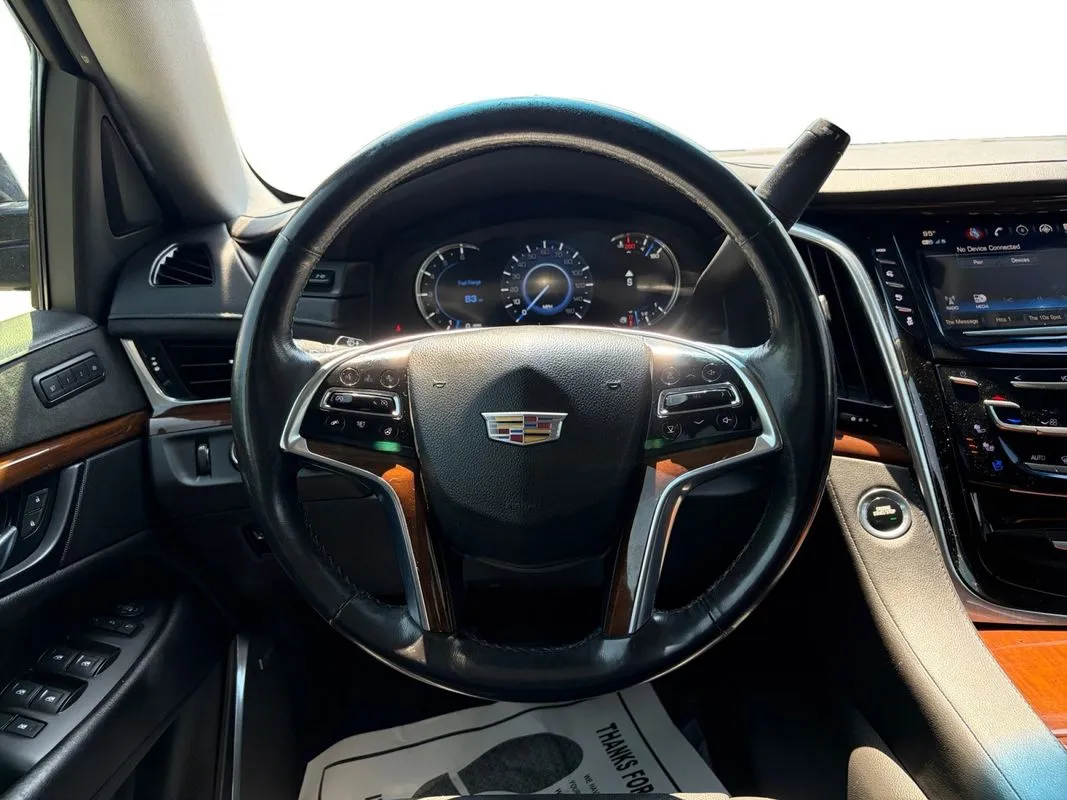 Cadillac Escalade ESV photo 11