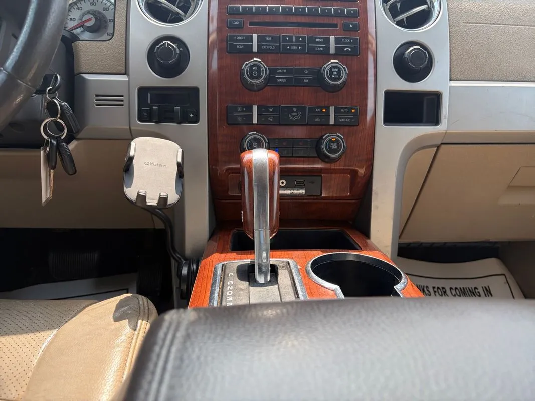 Ford F-150 photo 12