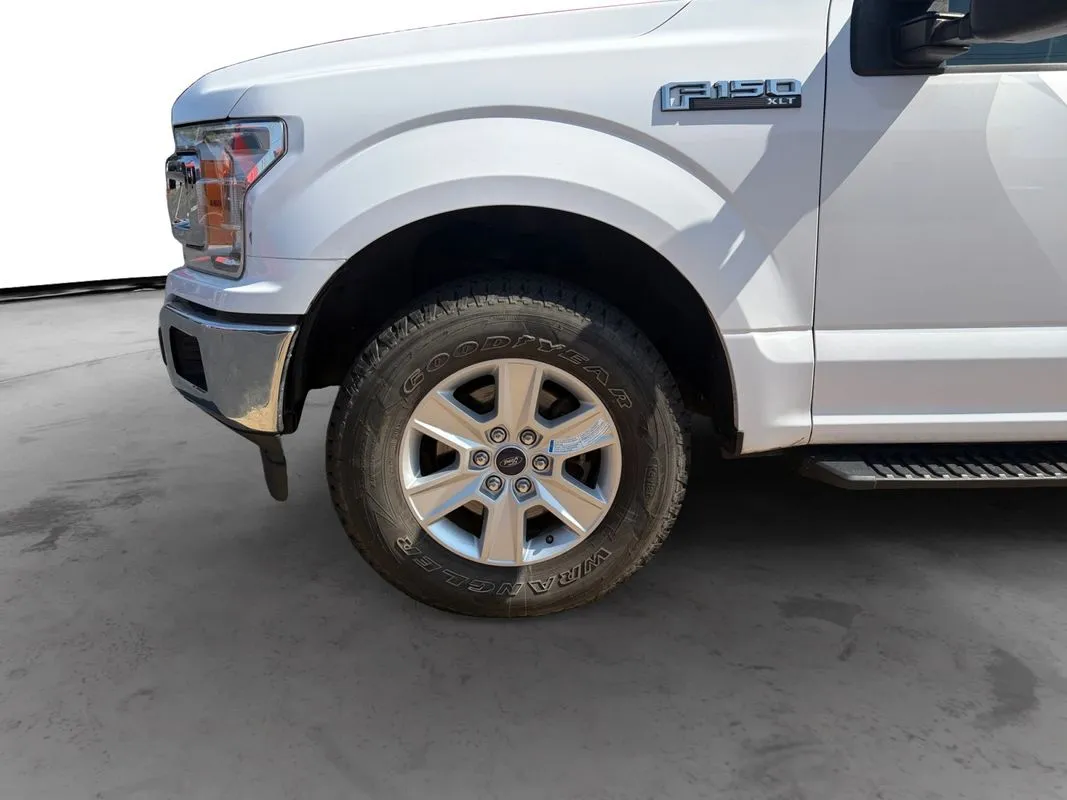 Ford F-150 photo 9