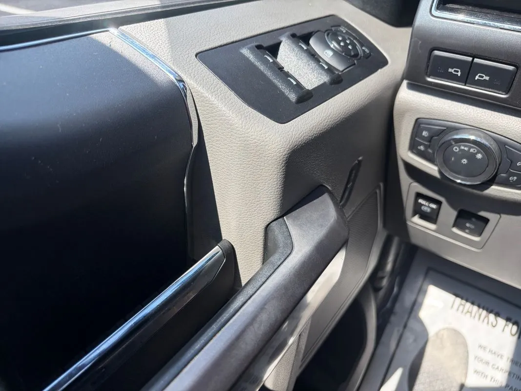 Ford F-150 photo 17